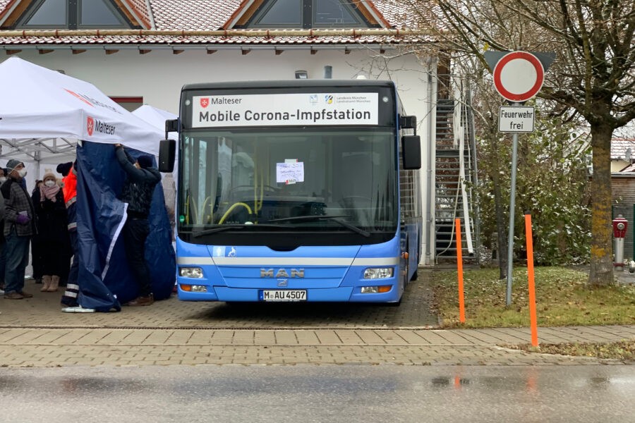 Mobiler Impfbus in Harthausen