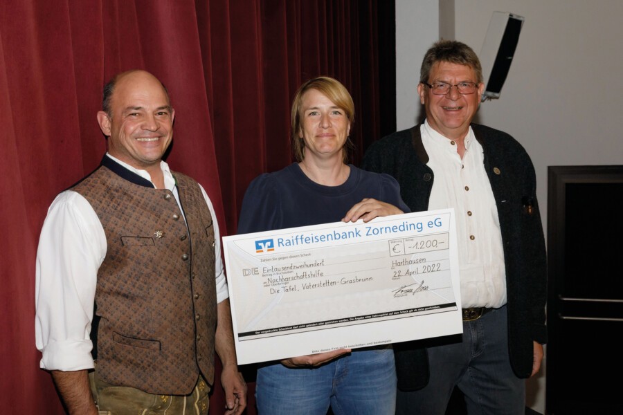 1.200 Euro Spende an die Tafel