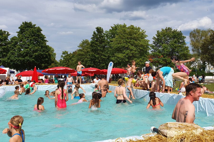 Strohballenpool meldet Rekordzahlen