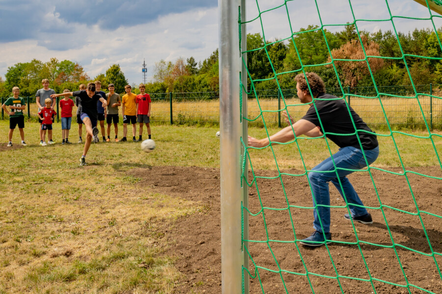 Bolzplätze wieder kickbereit