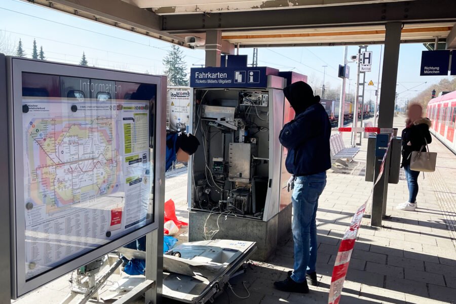 Fahrscheinautomat gesprengt