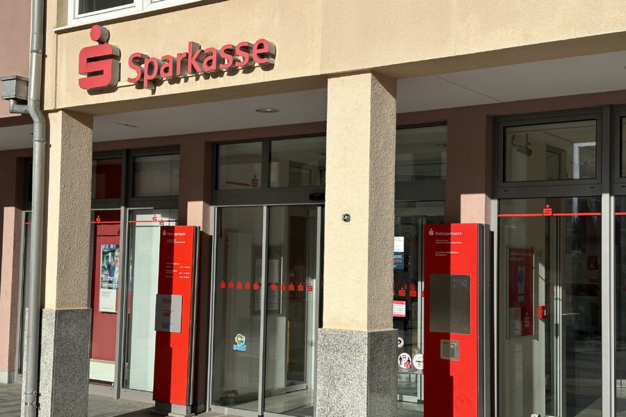 Sparkasse Baldham künftig ohne Mitarbeiter