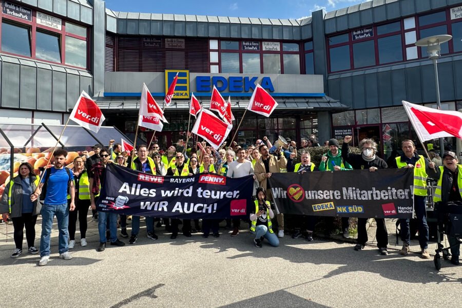 Flashmob für mehr Lohn