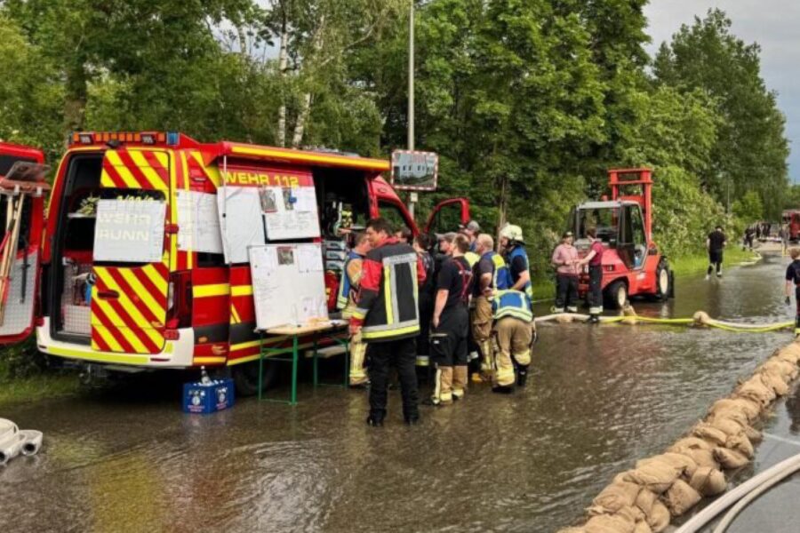 Feuerwehren helfen auch